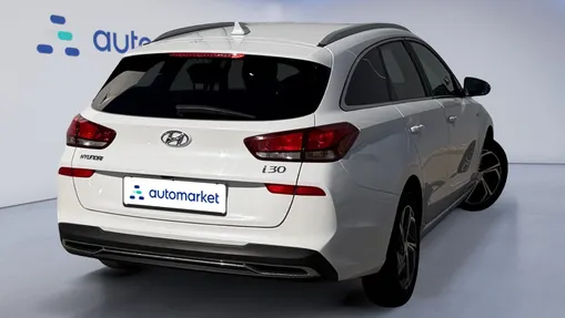 HYUNDAI i30 i30 1.5 T-GDI 48V Smart