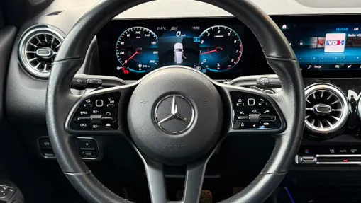MERCEDES-BENZ GLB GLB 200 7G-DCT