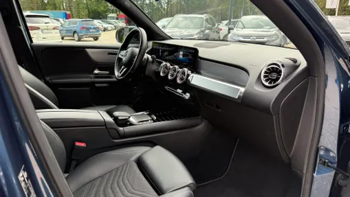 MERCEDES-BENZ GLB GLB 200 7G-DCT