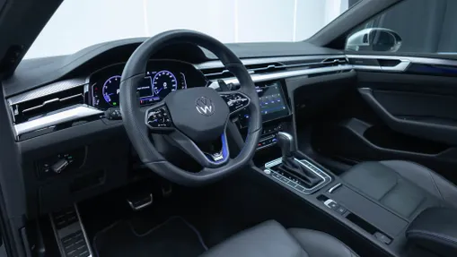 VOLKSWAGEN Arteon Arteon 2.0 TSI 4Motion R DSG