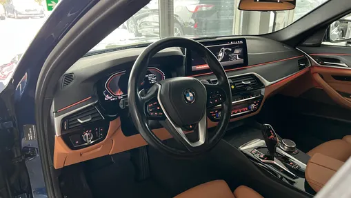 BMW Seria 5 520d mHEV Luxury Line sport-aut