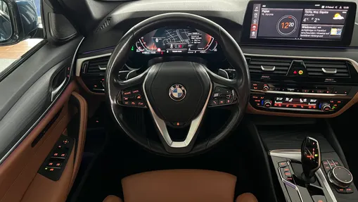 BMW Seria 5 520d mHEV Luxury Line sport-aut