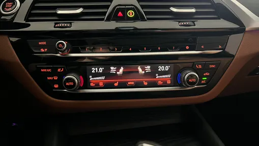BMW Seria 5 520d mHEV Luxury Line sport-aut