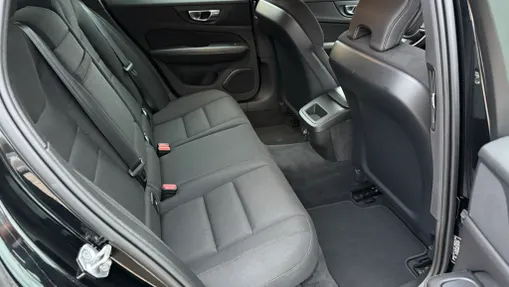 VOLVO V60 V60 T4 Momentum aut