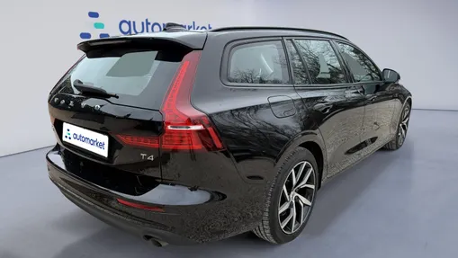 VOLVO V60 V60 T4 Momentum aut