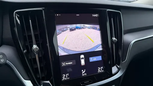 VOLVO V60 V60 T4 Momentum aut