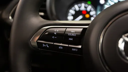 MAZDA 3 3 2.0 mHEV Exclusive-Line aut Nowy