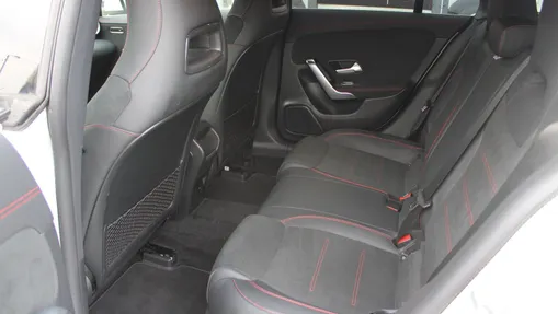 MERCEDES-BENZ CLA CLA 200 d 4-Matic AMG Line 8G-DCT