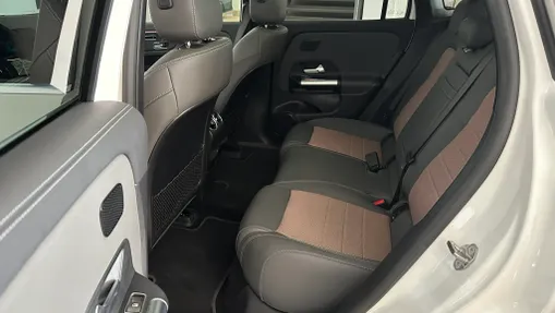 MERCEDES-BENZ EQA EQA 250 66.5kWh Electric Art