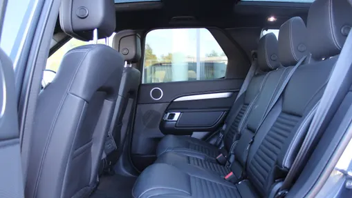 LAND ROVER Discovery Discovery V 3.0 D250 mHEV R-Dynamic SE