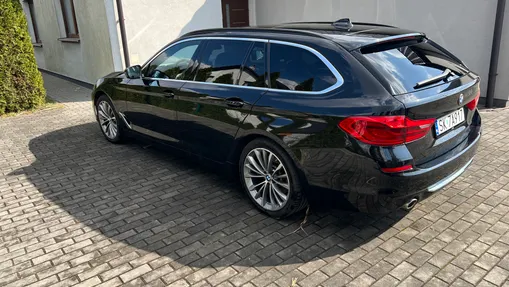 BMW Seria 5 520d Luxury Line sport-aut