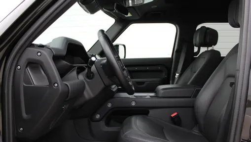 LAND ROVER Defender Defender 110 3.0 D300 mHEV X-Dynamic HSE