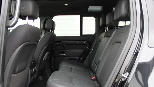 LAND ROVER Defender Defender 110 3.0 D300 mHEV X-Dynamic HSE