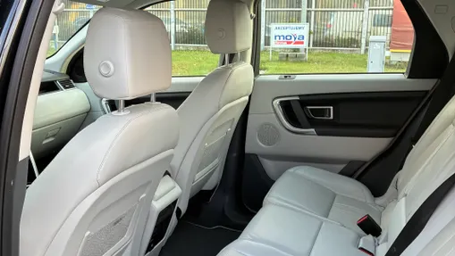 LAND ROVER Discovery Sport Discovery Sport 2.0 D180 SE aut
