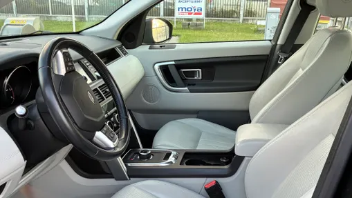 LAND ROVER Discovery Sport Discovery Sport 2.0 D180 SE aut