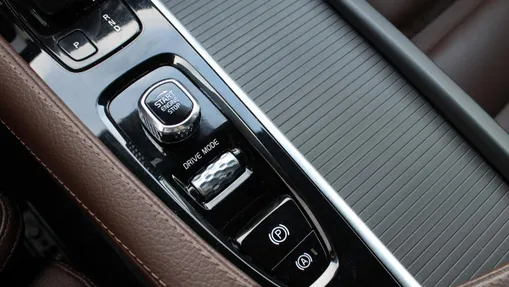 VOLVO V90 V90 B4 D AWD Momentum aut