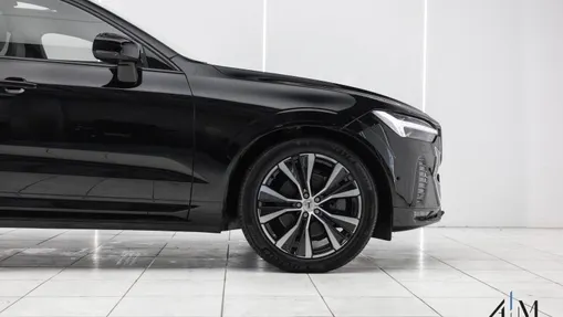 VOLVO XC60 XC60 B4 D AWD Ultimate Dark aut