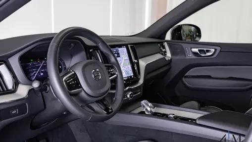 VOLVO XC60 XC60 B4 D AWD Ultimate Dark aut