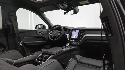 VOLVO XC60 XC60 B4 D AWD Ultimate Dark aut