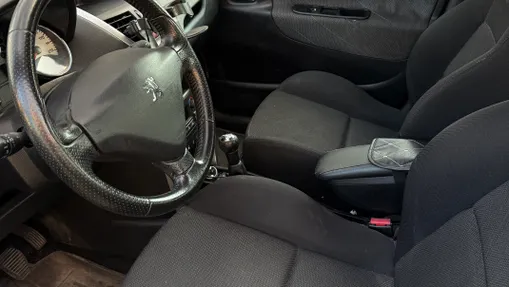 PEUGEOT 207 207 1.4 16V Trendy