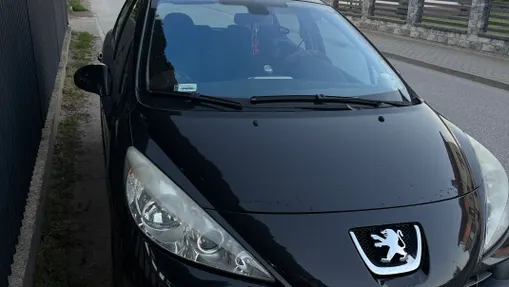 PEUGEOT 207 207 1.4 16V Trendy