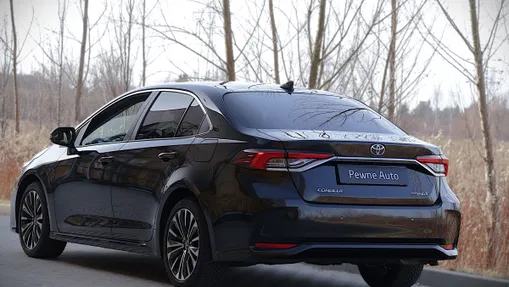 TOYOTA Corolla Corolla 1.8 Hybrid Style
