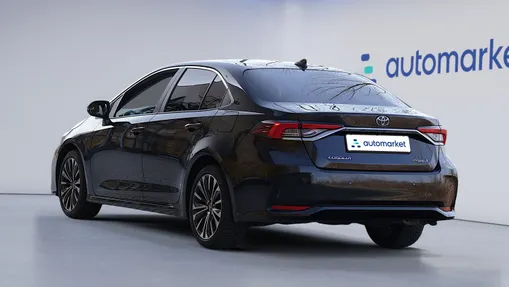 TOYOTA Corolla Corolla 1.8 Hybrid Style