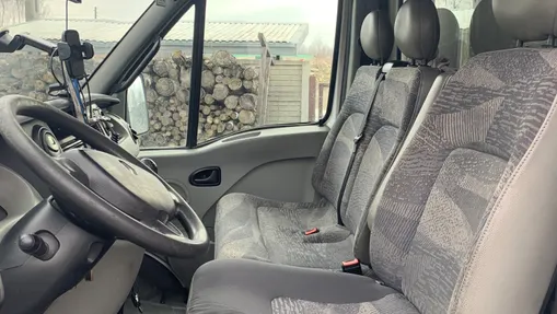 RENAULT Mascott -