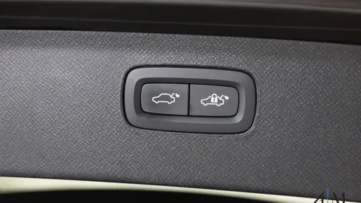 VOLVO XC90 XC90 T8 AWD Plug-In Hybrid Ultimate Dark 7os aut