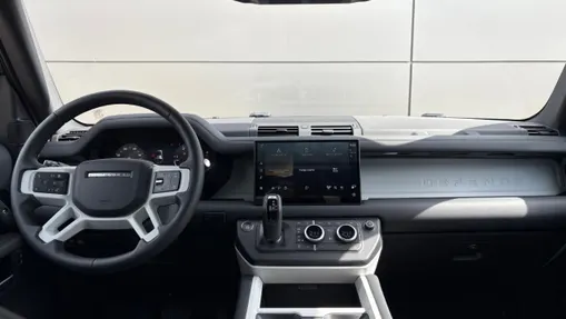 LAND ROVER Defender Defender 110 3.0 D300 mHEV X-Dynamic SE