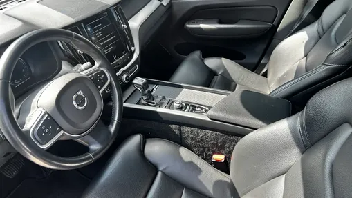 VOLVO XC60 XC60 T4 Momentum Pro aut