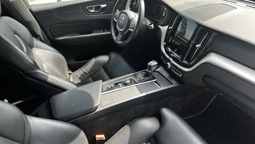 VOLVO XC60 XC60 T4 Momentum Pro aut