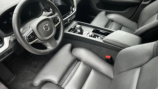 VOLVO V60 V60 B3 B Plus Dark aut