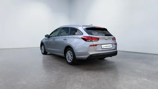 HYUNDAI i30 i30 1.5 DPI Classic +