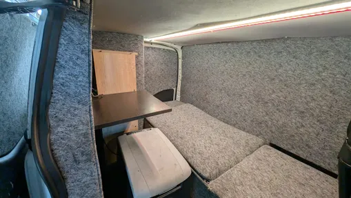 PEUGEOT Partner Van -