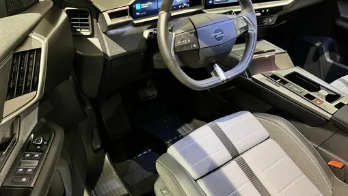 OPEL Grandland X Grandland 1.2 T mHEV GS S&S eDTC6 Nowy