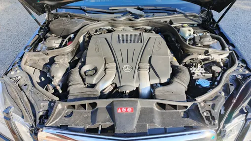 MERCEDES-BENZ E Klasa E 500 4-Matic BlueEff. Elegance