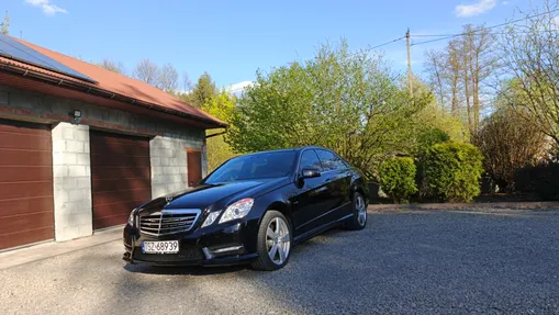 MERCEDES-BENZ E Klasa E 500 4-Matic BlueEff. Elegance