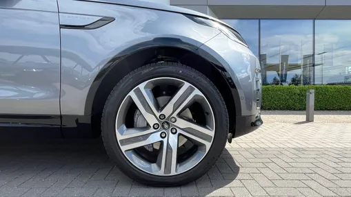 LAND ROVER Discovery Discovery V 3.0 D250 mHEV Dynamic SE