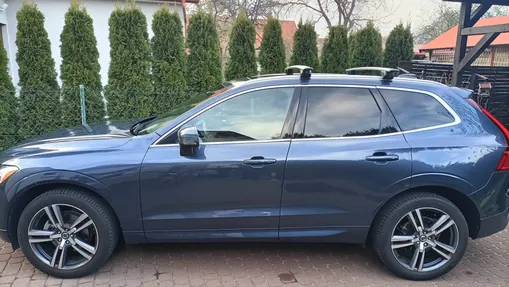 VOLVO XC60 XC60 2.0T Momentum