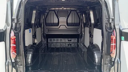 VOLKSWAGEN Transporter Transporter TDI L1H1