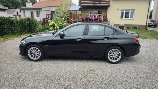 BMW Seria 3 330e Advantage aut