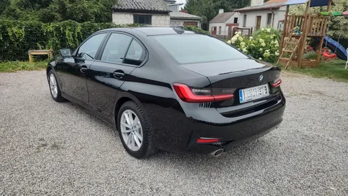 BMW Seria 3 330e Advantage aut