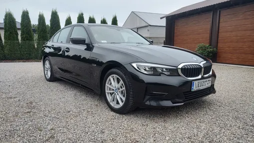 BMW Seria 3 330e Advantage aut