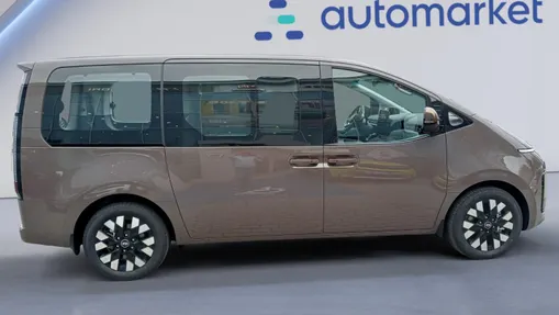 HYUNDAI Staria Staria 1.6 T-GDI HEV Luxury aut Nowy