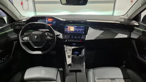 PEUGEOT 408 408 1.2 PureTech Allure S&S EAT8
