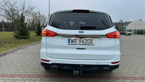 FORD S-MAX S-MAX 2.0 TDCi Titanium PowerShift