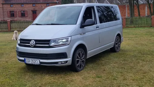 VOLKSWAGEN Multivan -