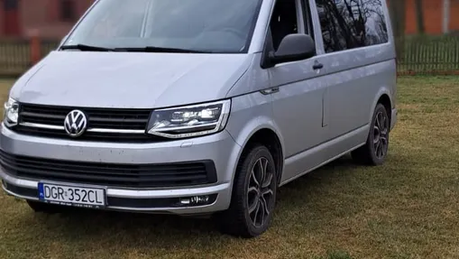VOLKSWAGEN Multivan -