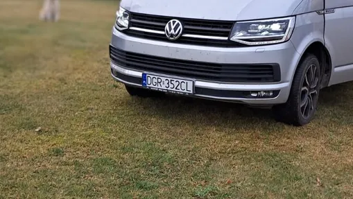 VOLKSWAGEN Multivan -